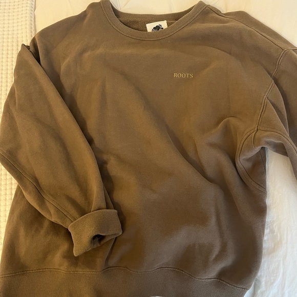 Roots Sweaters - Roots Brown Crewneck Sweatshirt